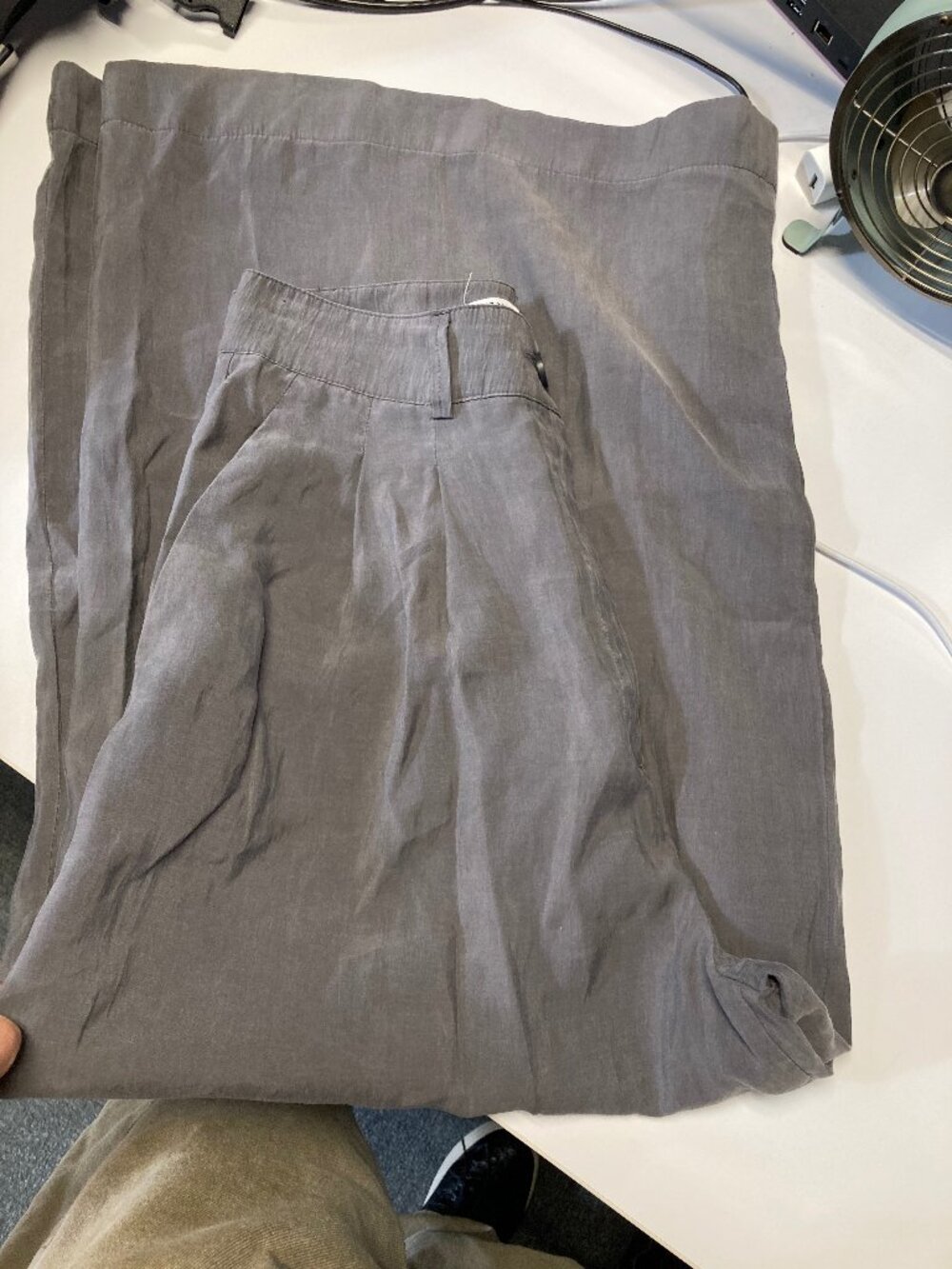 Gorgeous size M Zara grey wide leg pants flowy